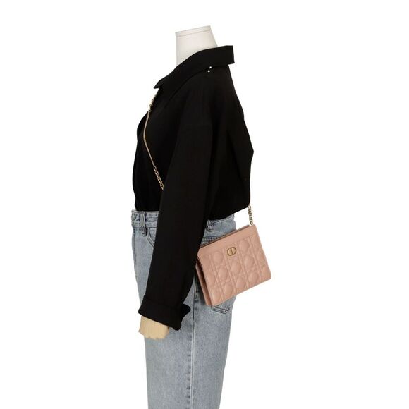 Carro Chain Pouch Crossbody Bag - Picture 2 of 10